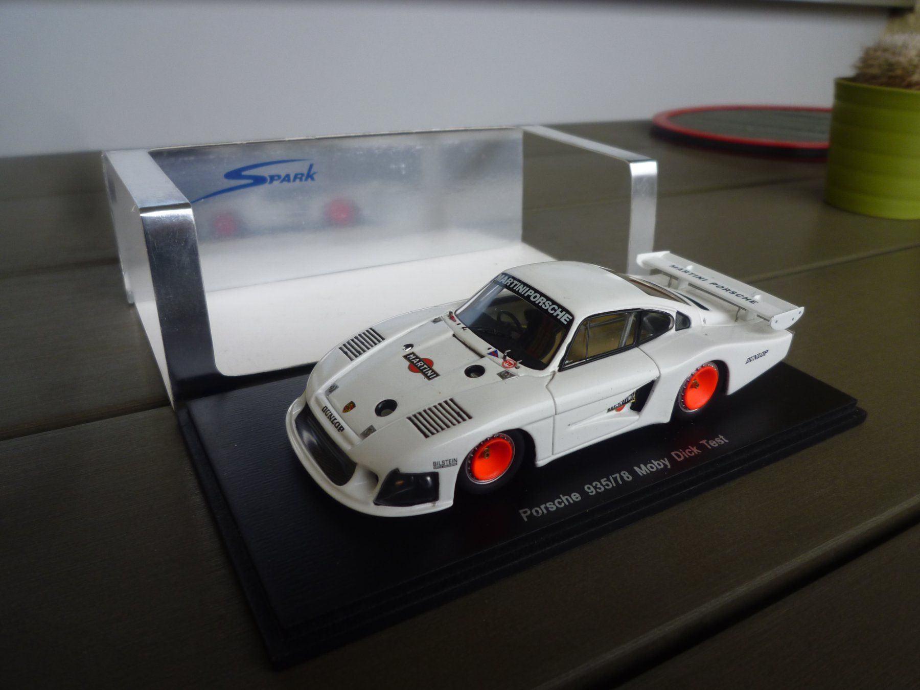 Porsche Modellini d'auto: Porsche 935/78 Moby Dick Test – Nuovo e nell'imballaggio originale da Flawil venduto da Imperiosud 6