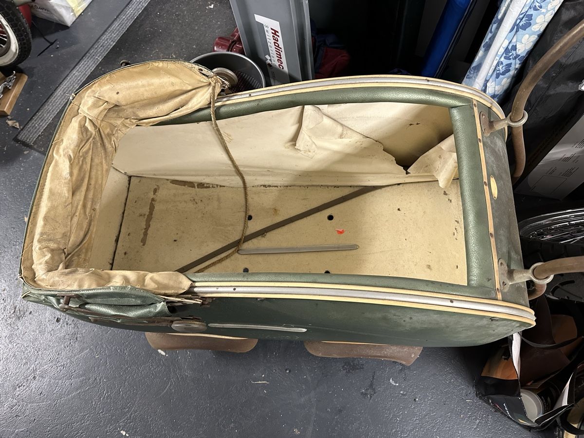 Carrozzine: Kinderwagen Oldtimer antik – Usato da Reinach AG venduto da rares75 1