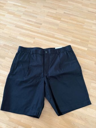 Herren Bermuda Shorts Schwarz Grösse L neu mit Etikett