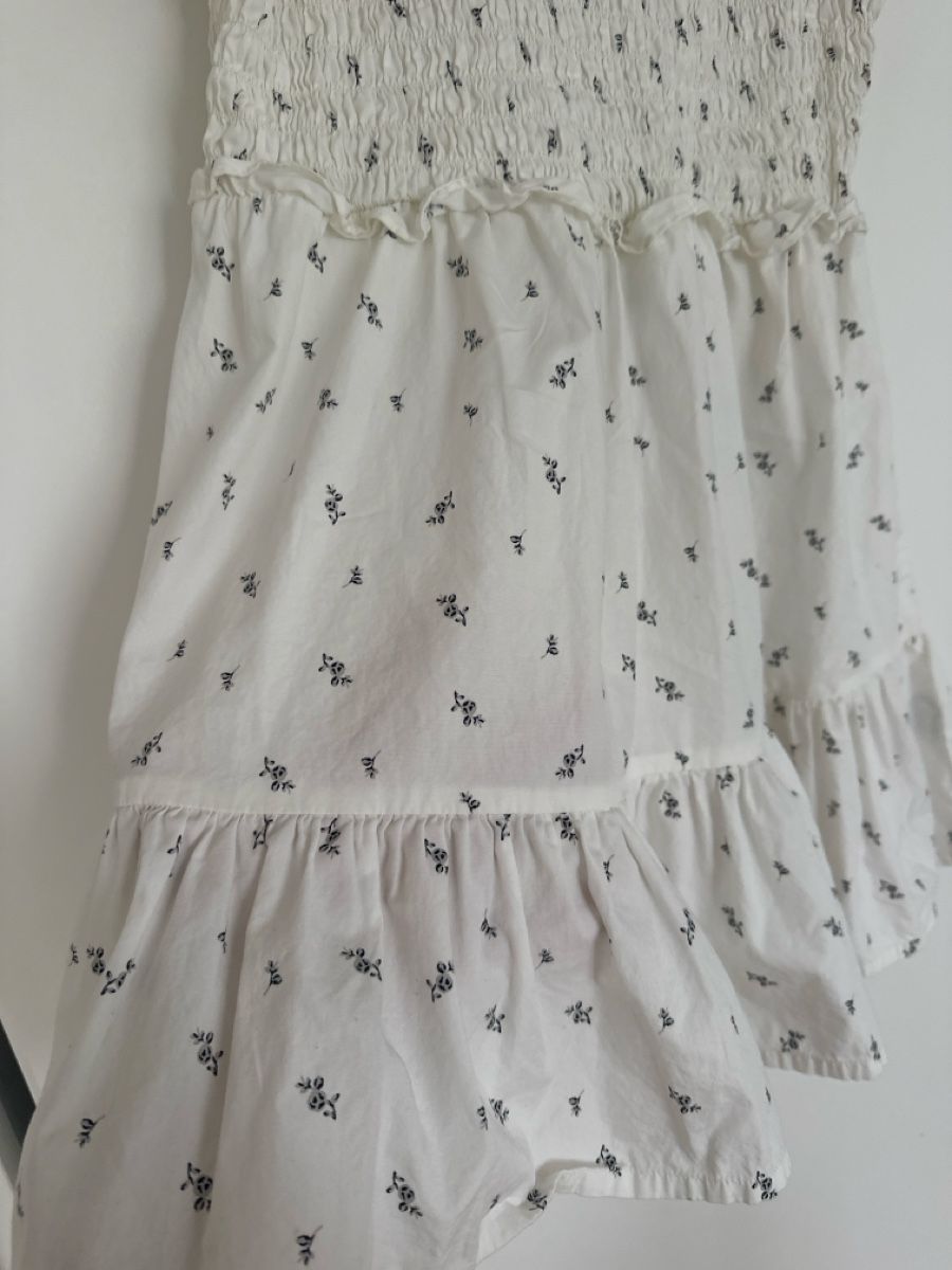 H&M Robes: Weißes Blumenkleid Größe L neu – D'occasion à St. Gallen par adr_l9jg 2
