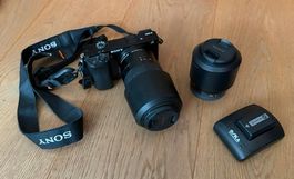 Sony Alpha 6000 Systemkamera mit 2 Objektiven und Zubehör