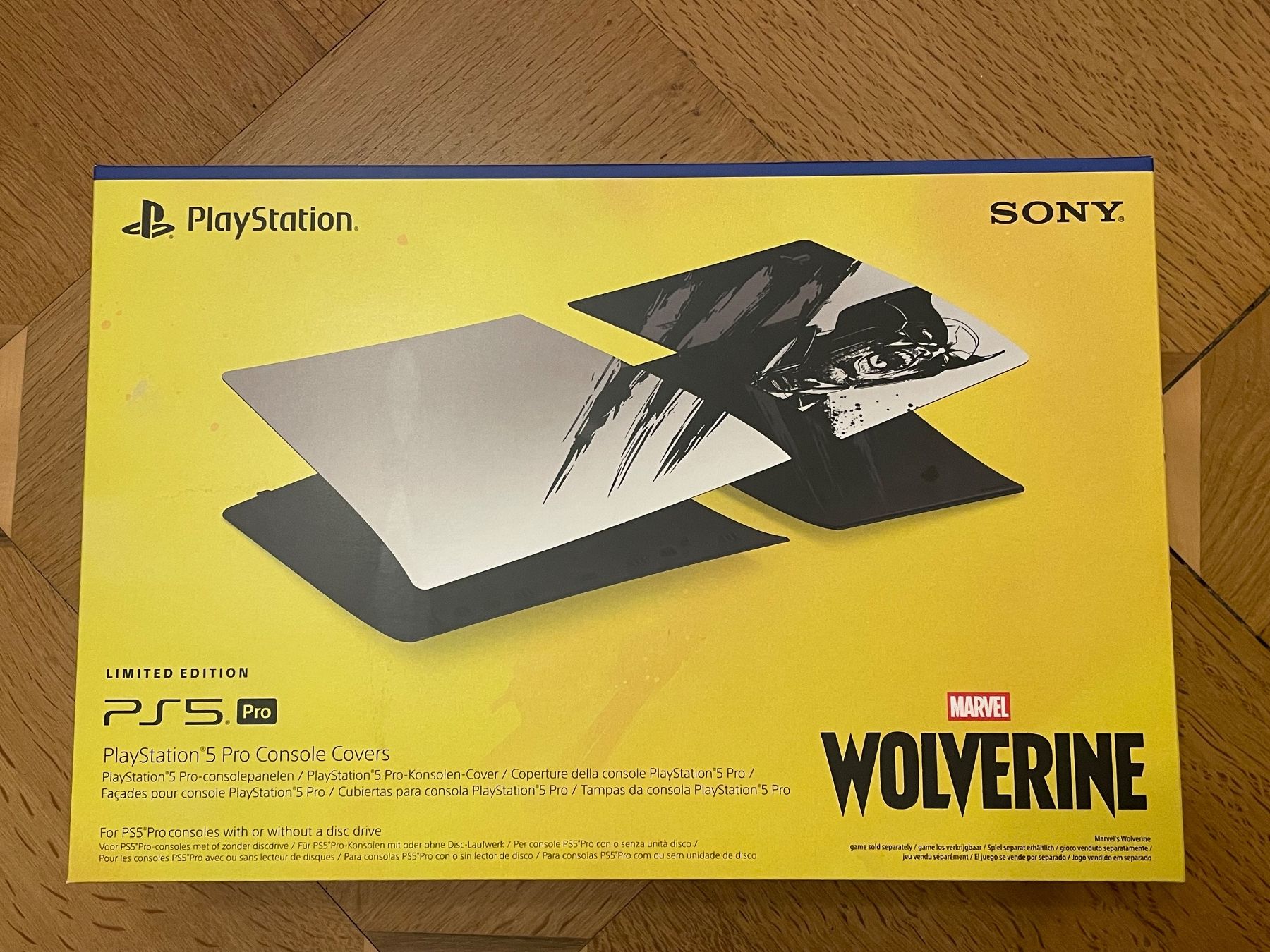 Sony Konsolen: Façades / covers pour PS5 Pro Wolverine Adamantium – Neu und originalverpackt aus Neuchâtel von limmy
