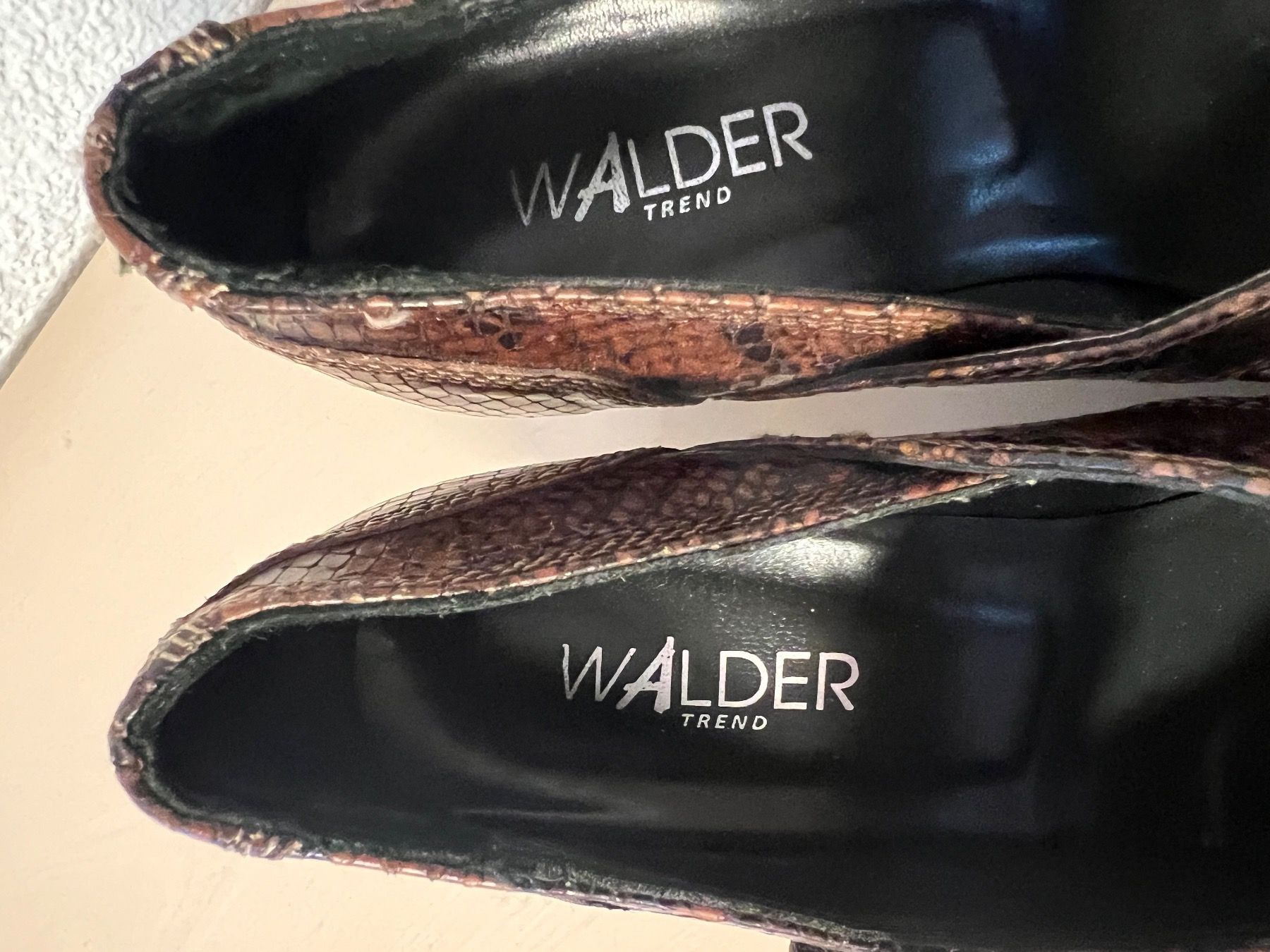 Walder Scarpe da donna: Damenpumps mit Riemchen von Walder gr. 38 – Usato da Luzern venduto da suhamadlun 6