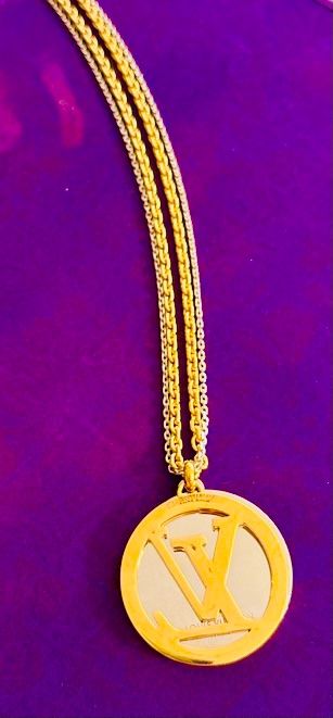 Louis Vuitton Ciondoli: LOUIS VUITTON pendant - NEU – Nuovo e nell'imballaggio originale da Zurich venduto da MX1000 7