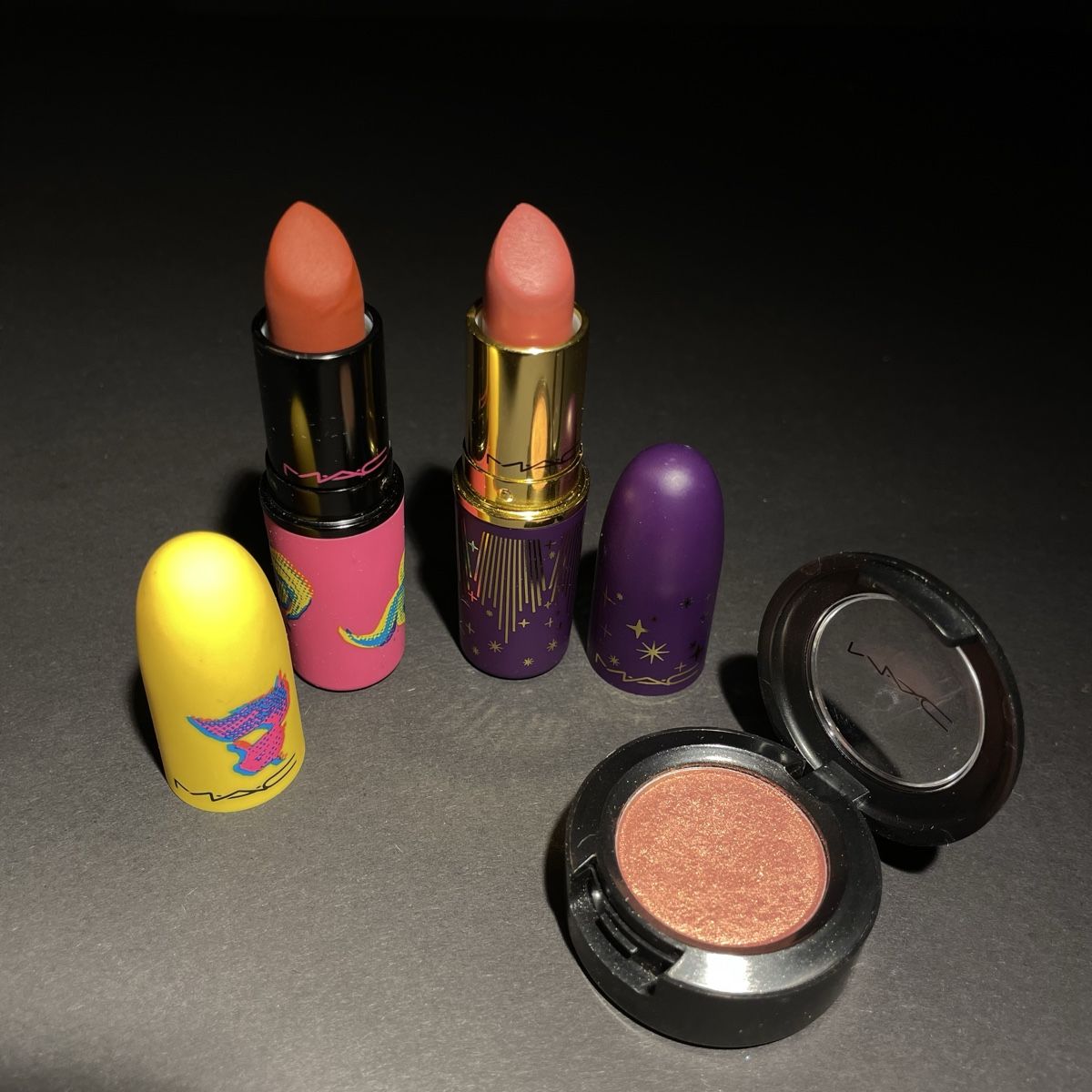Mac Cosmetics Make-up: Mac Makeup Set Lippenstift & Lidschatten 3 teilig – Gebraucht aus Bellach von Dreamer2501 1