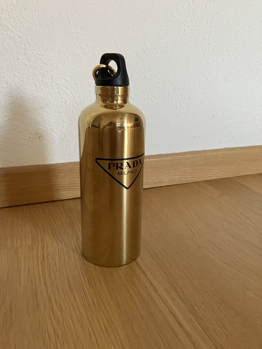 Trinkflaschen & Thermosflaschen: Prada Trinkflasche – Gebraucht aus Zürich von Wooha 1