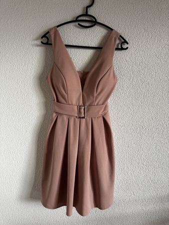 Süsses Kleid in rosa, Grösse XS