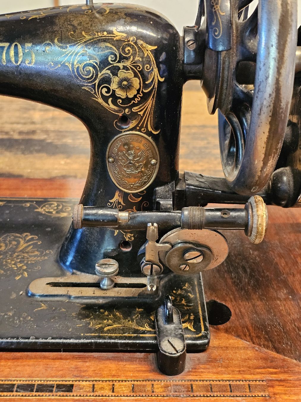 Machines à coudre: Antike Nähmaschine Stella 705 – Défectueux à Meisterschwanden par Hummer21 3