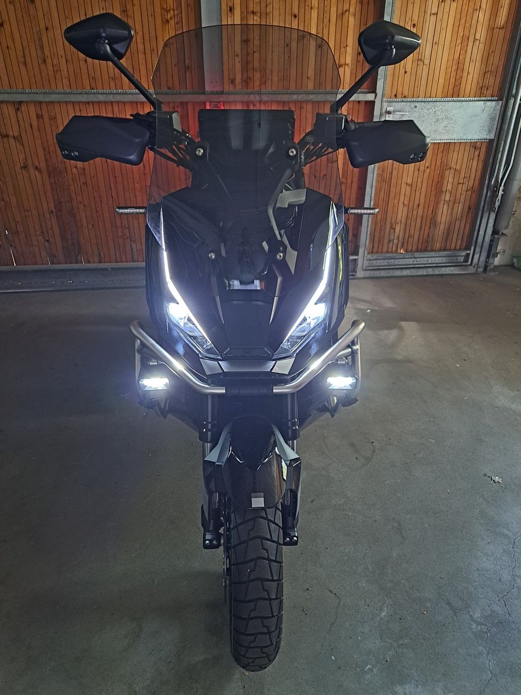 Zontes Scooters: Zontes 368g – Gebraucht aus Bevaix von Tuckers 3