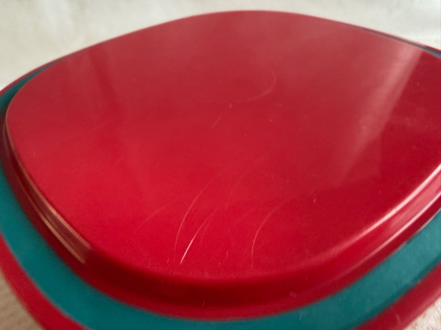 Tupperware Contenitori & Simili: Tupperware - boîte - 0,7L - rouge – Usato da Sion venduto da accroshoes 3