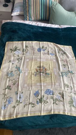 Hermès Paris Seidentuch Carré 90 "Quai aux Fleurs" Vintage