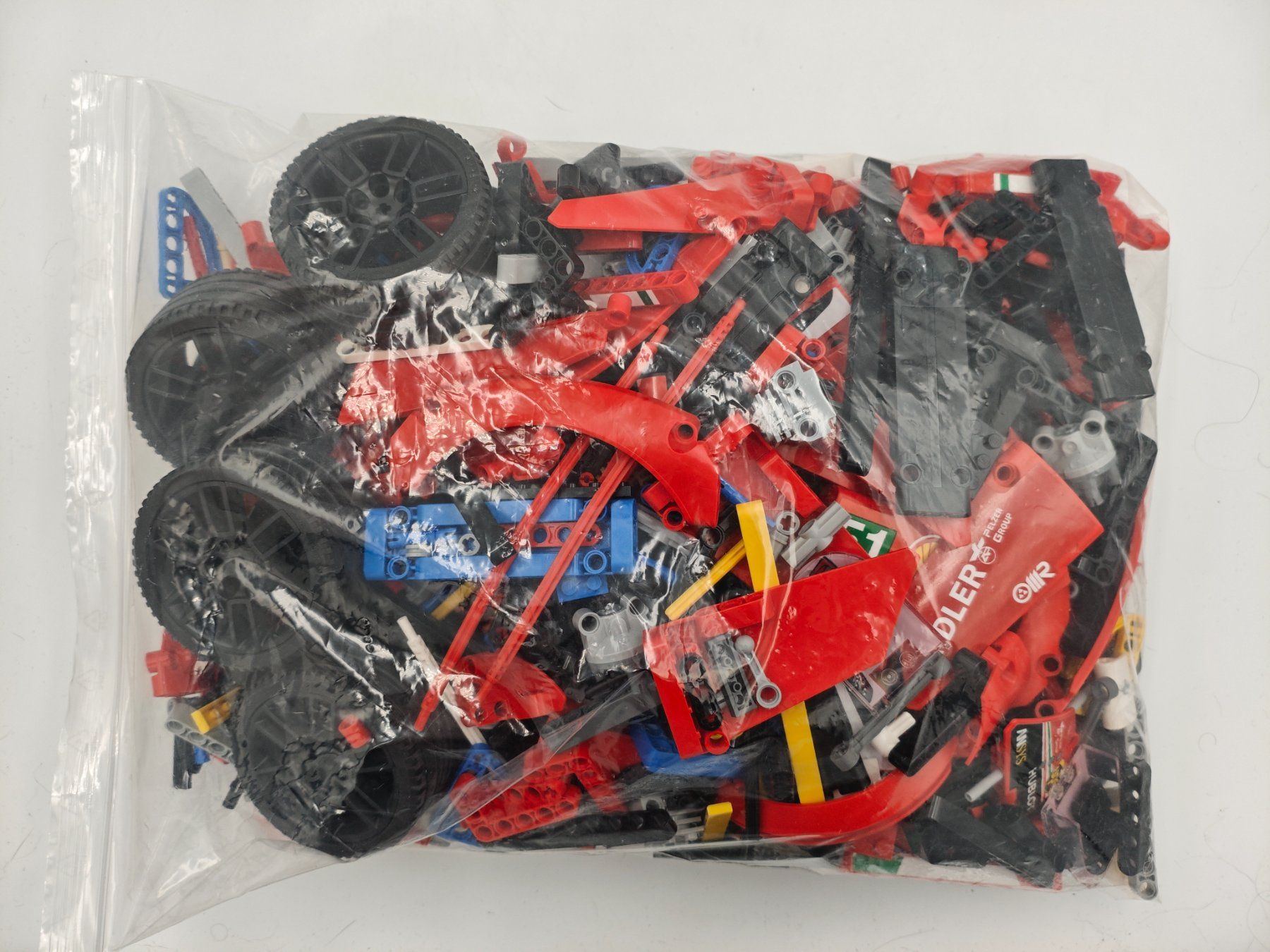 Lego Spielzeuge: 42125 Ferrari 488 GTE AF CORSE #51 – Gebraucht aus Bremgarten AG von redstar69 3