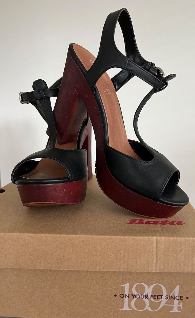 Chaussures femmes: Sandalen Bata – Neuf avec emballage d'origine à Rothenburg par rana7666