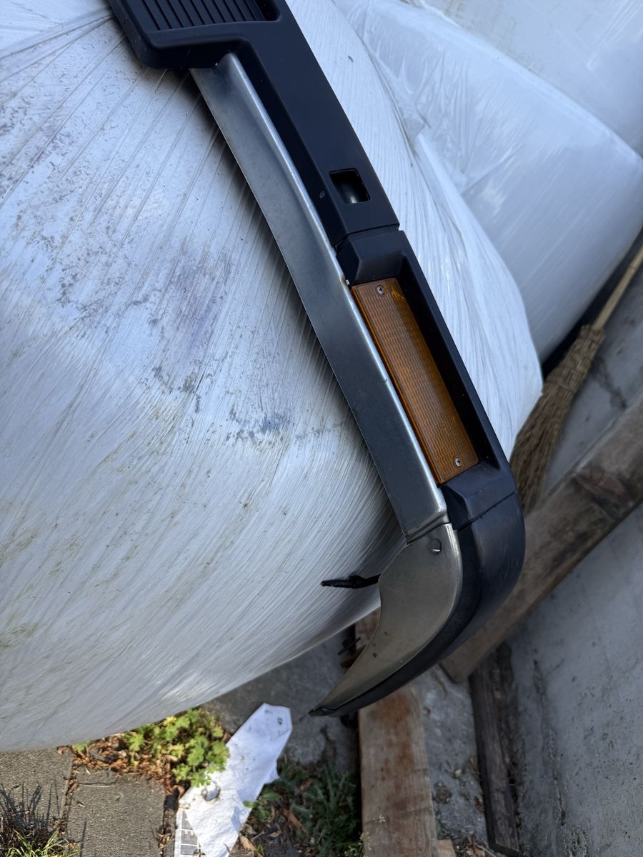 BMW Alle Autoersatzteile: Front Stossstange BMW E30 – Gebraucht aus Winikon von cabriofan01 3