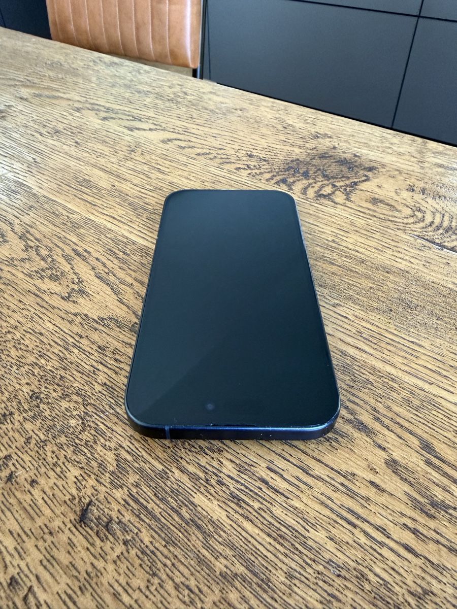 Apple Handys / Smartphones: Iphone 16 – Gebraucht aus Basel von Elia10 3