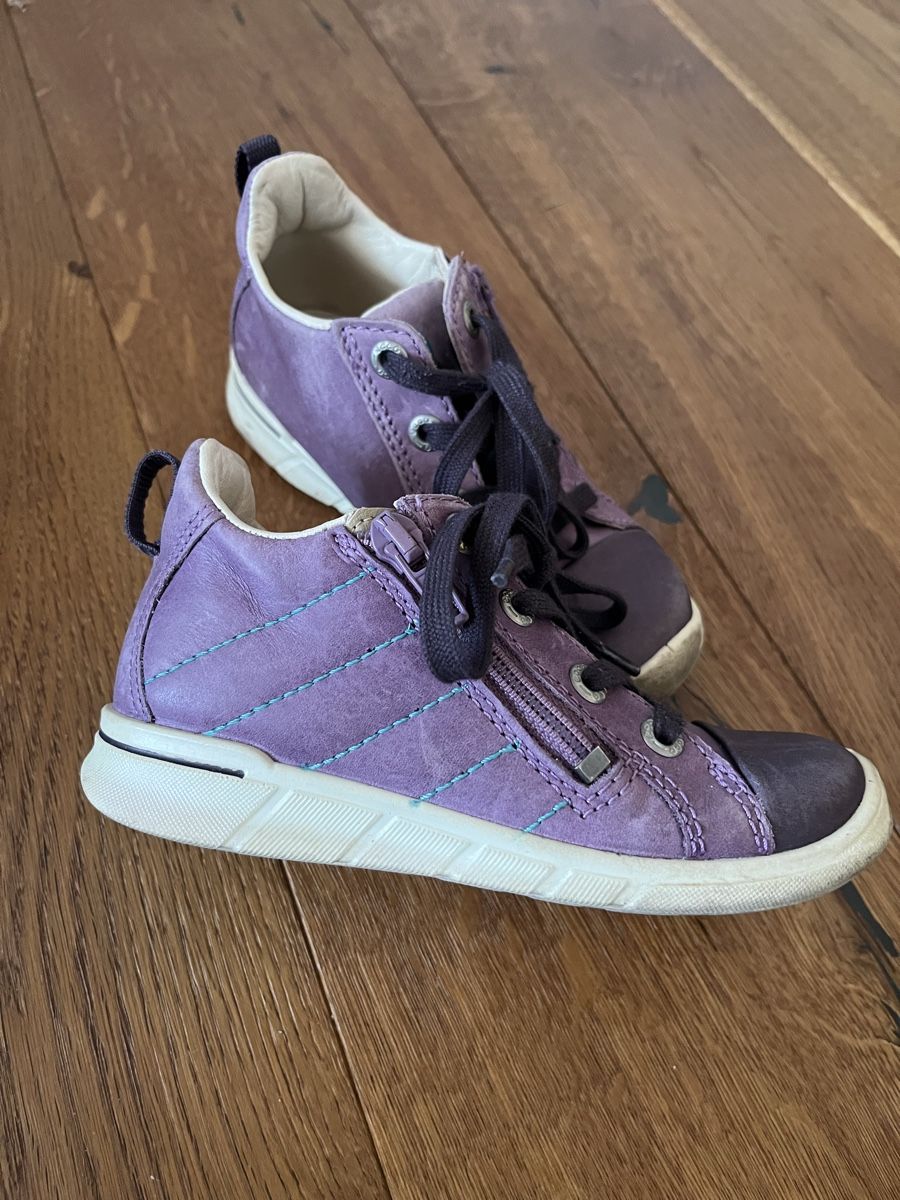 Scarpe per ragazze: Ecco Schuhe Mädchen 26 – Usato da Sempach venduto da Caranedache 1
