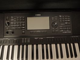Yamaha PSR-SX 700 Keyboard