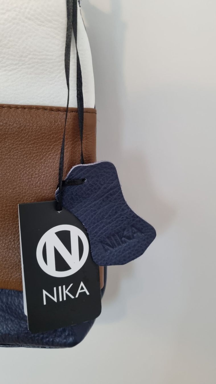 Taschen für Damen: NIKA Leder Umhängetasche OVP – Neu und originalverpackt aus Zofingen von Felpa 1