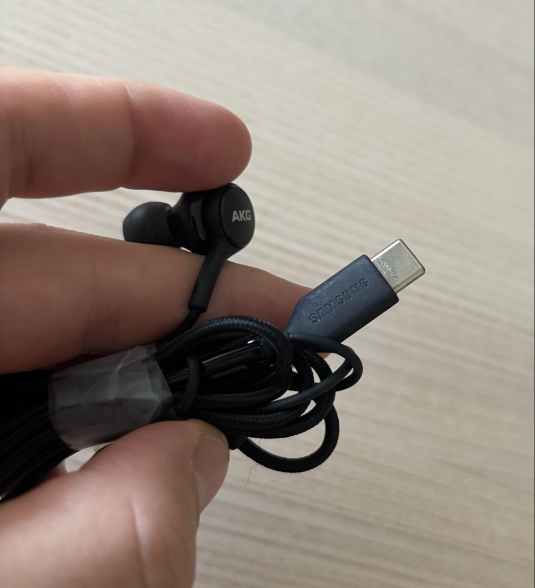 Akg Cuffie: Samsung AKG USB-C In-Ear Kopfhörer Original – Usato da Trimbach venduto da fro_2ztm 2