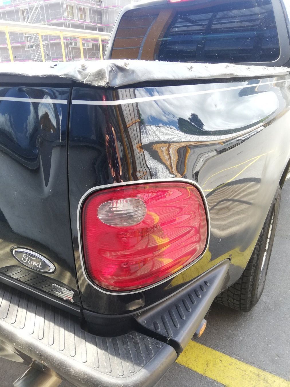 Ford Tutti pezzi di ricambio auto: Original Ford F150 Pickup Heckleuchte – Usato da Alpnach Dorf venduto da Americandream