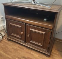 Massives Holz-TV Möbel mit Stauraum