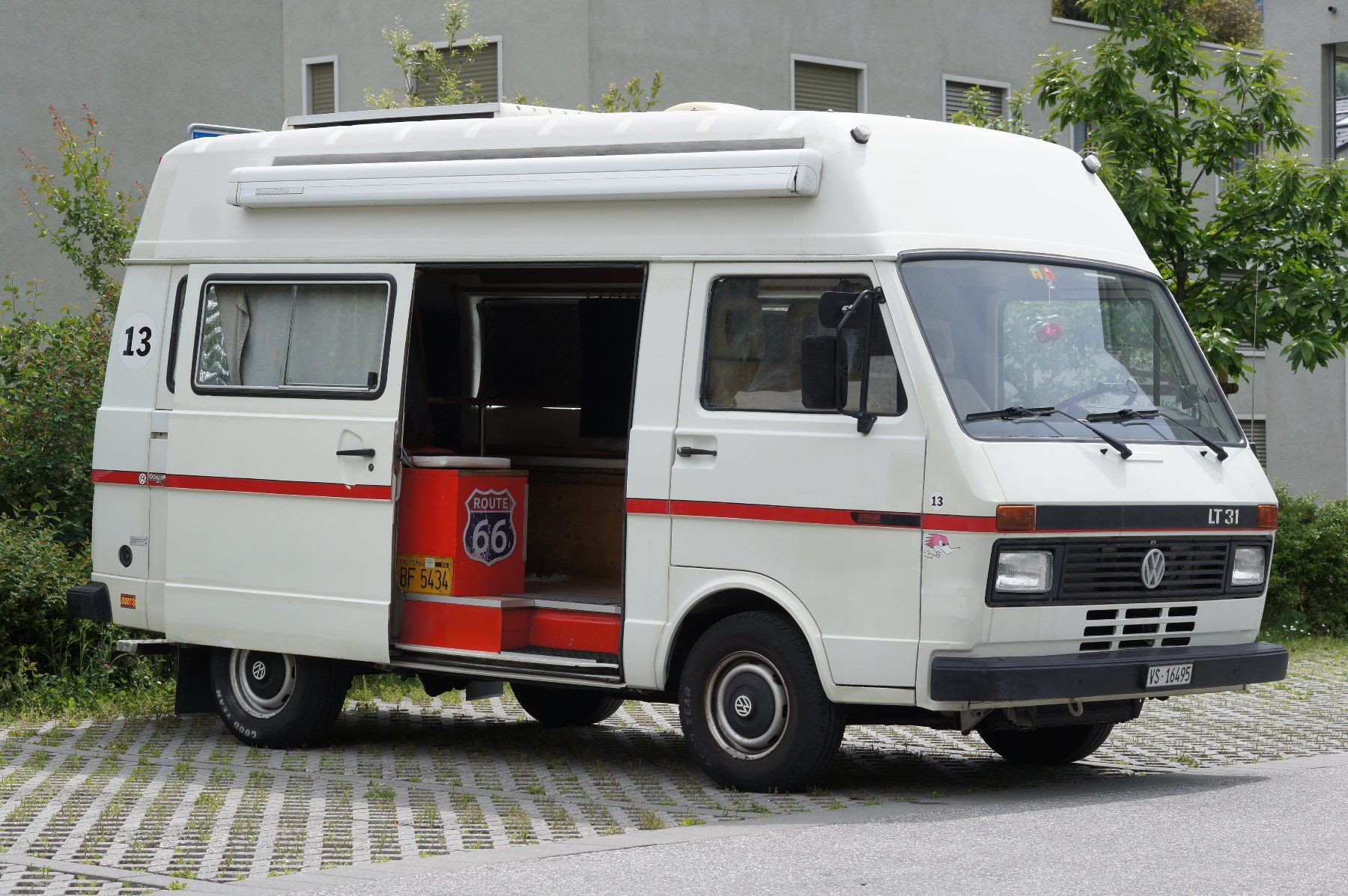 VW Camping Fahrzeuge: VW Bus LT 31 Wohnmobil – Gebraucht aus Mörel von Angis-Angebote