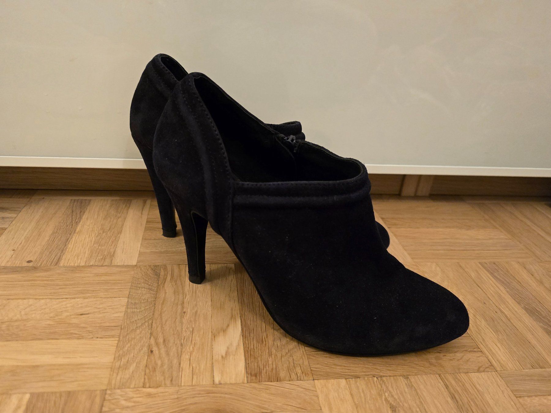 Scarpe da donna: Bottines en daim bleu marine Minelli – Usato da Genève venduto da cec_d6pg