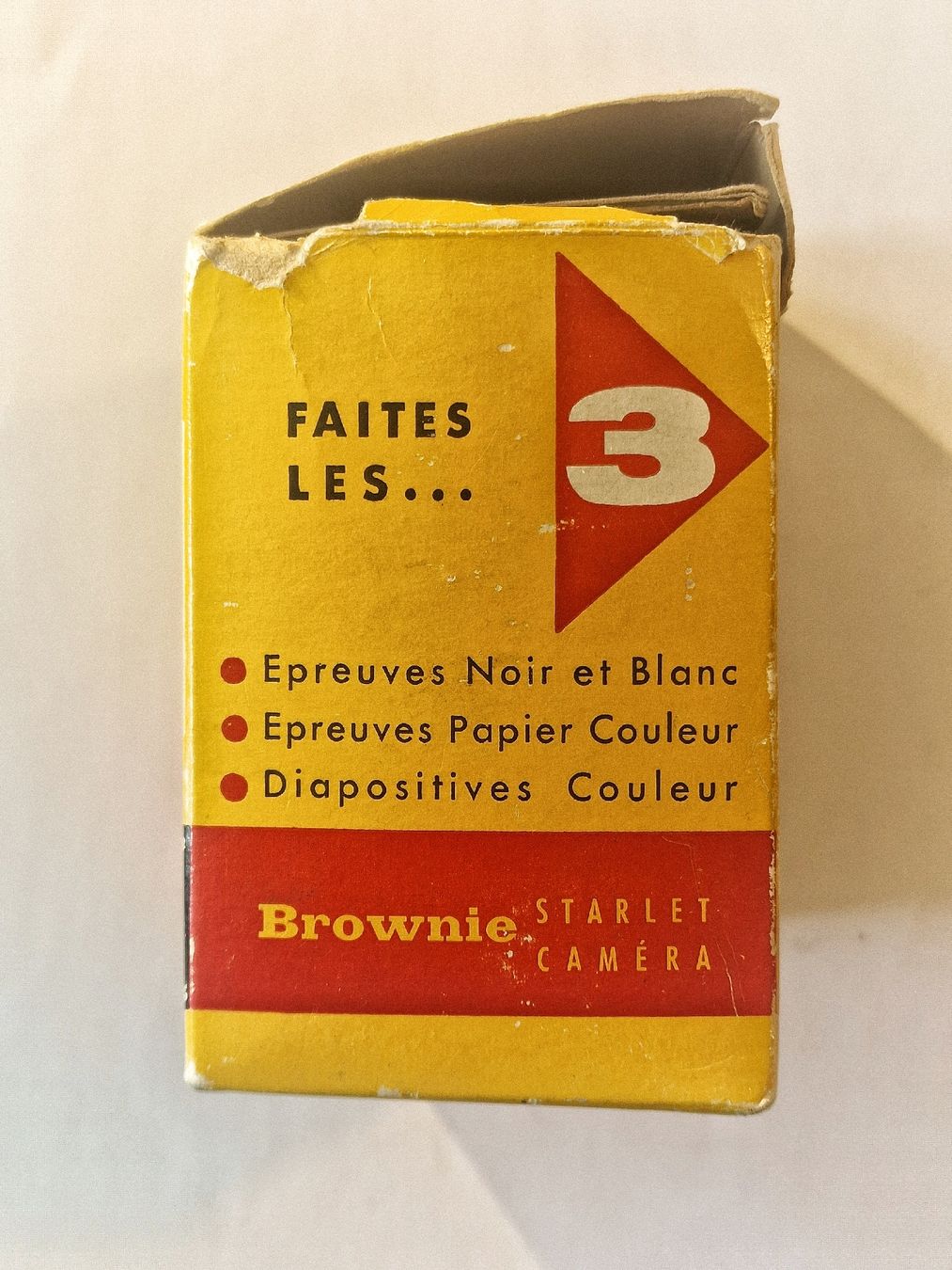 Kodak Fotocamera: French Kodak Starlet camera with box, 1950s – Usato da Liebefeld venduto da markprosser 6