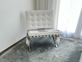 Knoll Barcelona, Original in weiss (neuwertig)