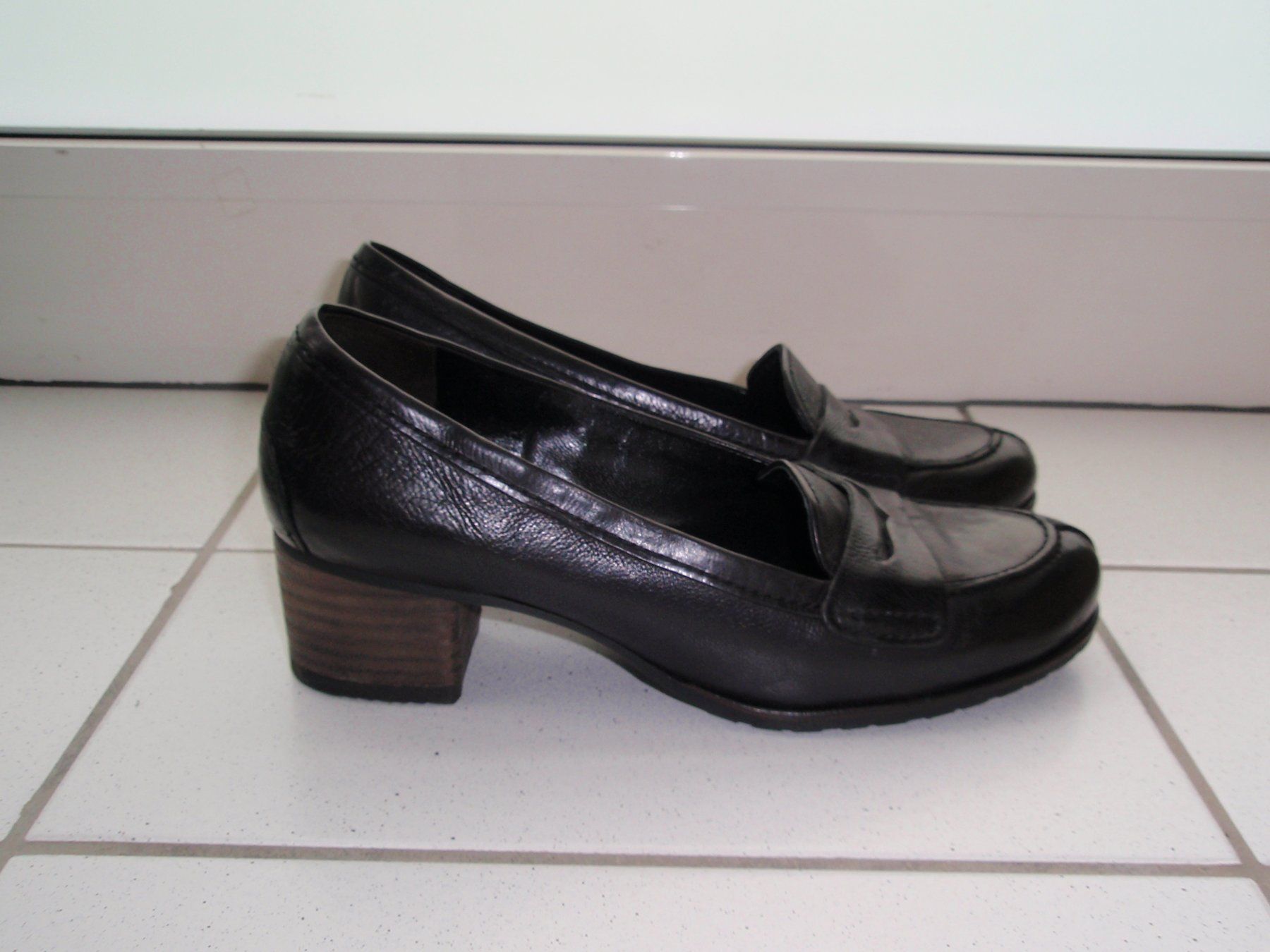Kennel + Schmenger Scarpe da donna: Kennel & Schmenger Lederpumps Grösse 38 – Usato da Basel venduto da chien008