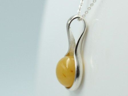 Ciondoli: Edler Bernstein Anhänger 925 Silber Collier Kette Bernstein – Nuovo e nell'imballaggio originale da Heiligkreuzsteinach venduto da schmucktime 2