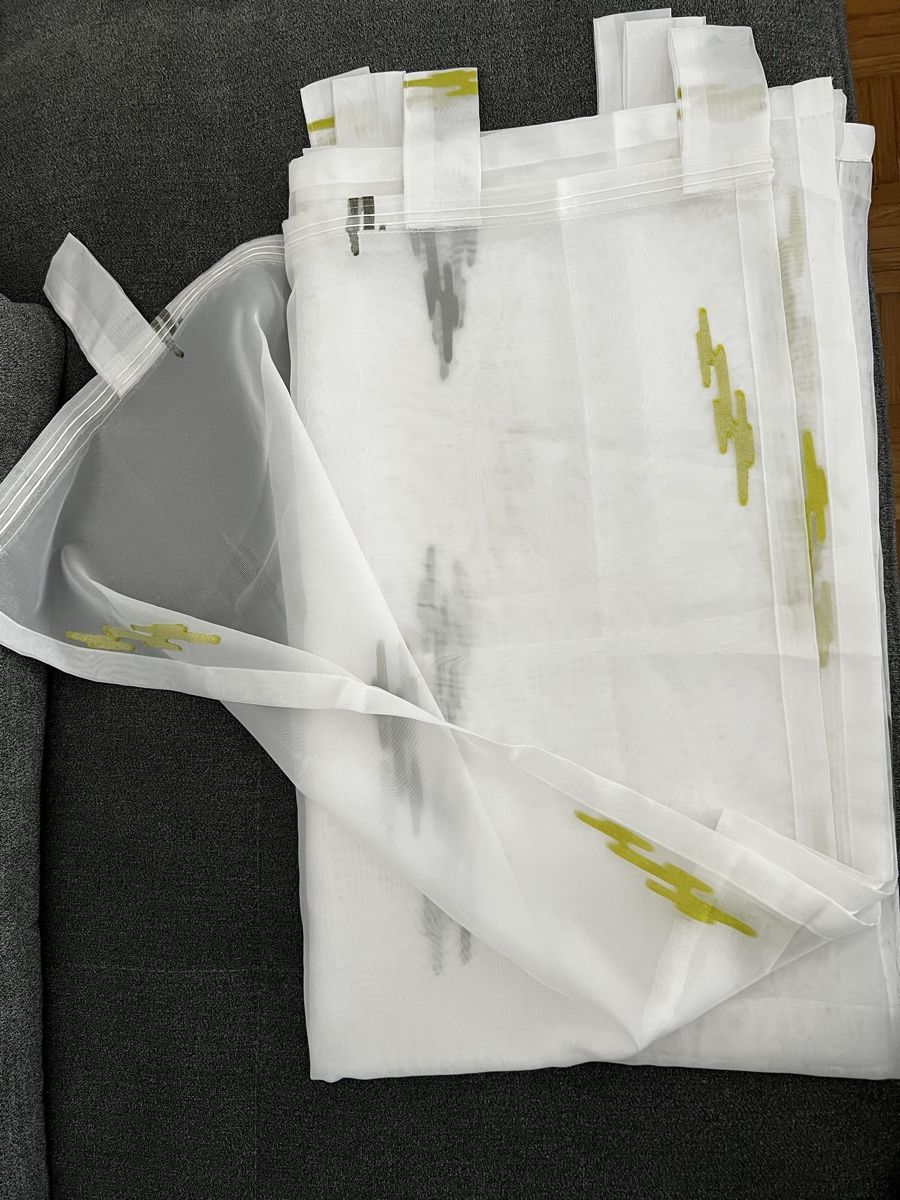 Rideaux: Vorhang transparent mit Muster weiss gelb neu – Neuf avec emballage d'origine à Siebnen par toshi123