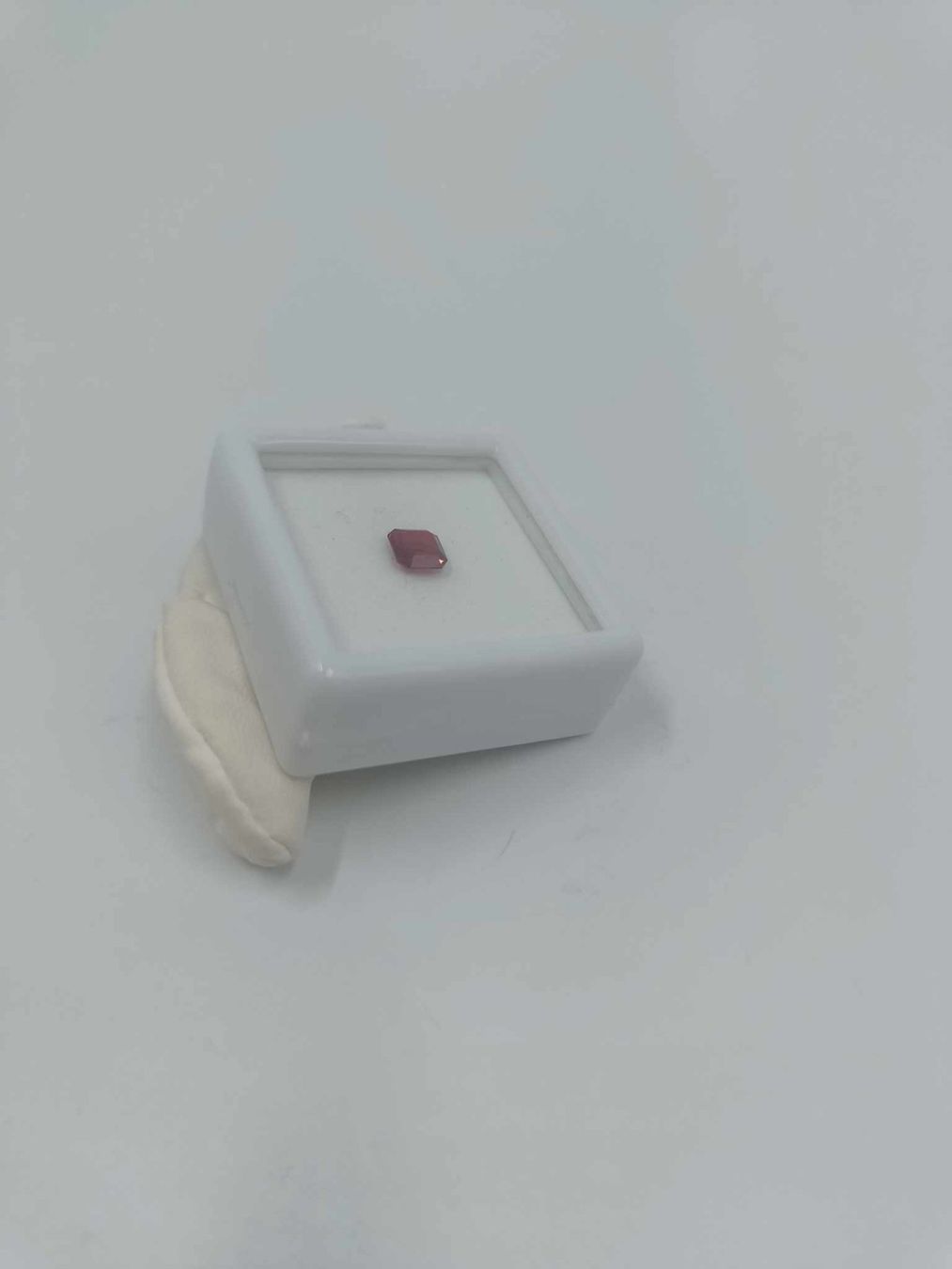 Pietre preziose: 1 ROTER SPINELL 1.16 CT. – Usato da Luzern venduto da EdiGem 2