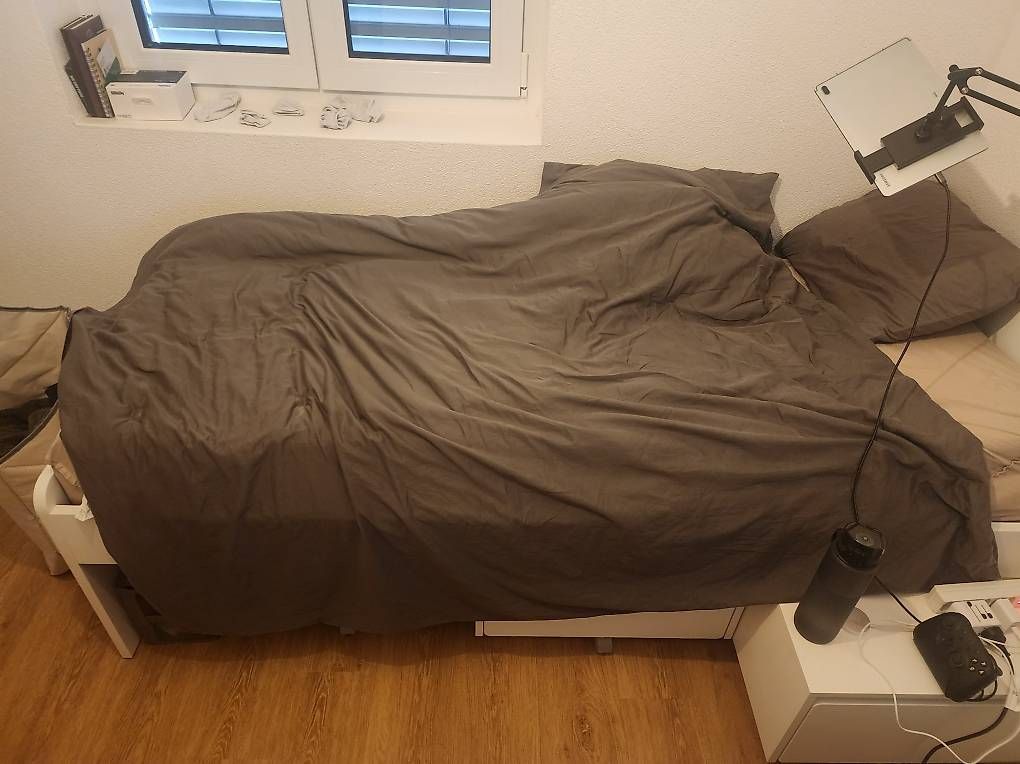 Ikea Letti: (Free) Bed frame with 3 storage boxes, white, 90x200 cm – Usato da Zürich venduto da jay_7gr8