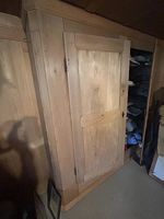 177-jähriger Einbauschrank zu verkaufen