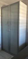 Kleiderschrank ca. 60cm tief, 100cm breit und 220cm hoch 
