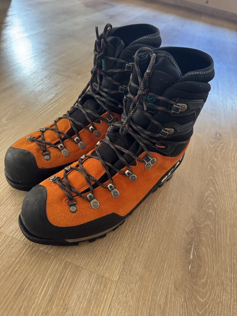 Scarpa Scarpe da uomo: SCARPA MONT BLANC PRO GTX – Nuovo (secondo la descrizione) da Andermatt venduto da SnowboardsnStuff