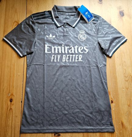 Real Madrid Trikot adidas NEU Grösse S Fussball Spanien