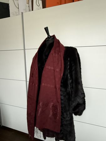 Schal / neu / Bordeaux