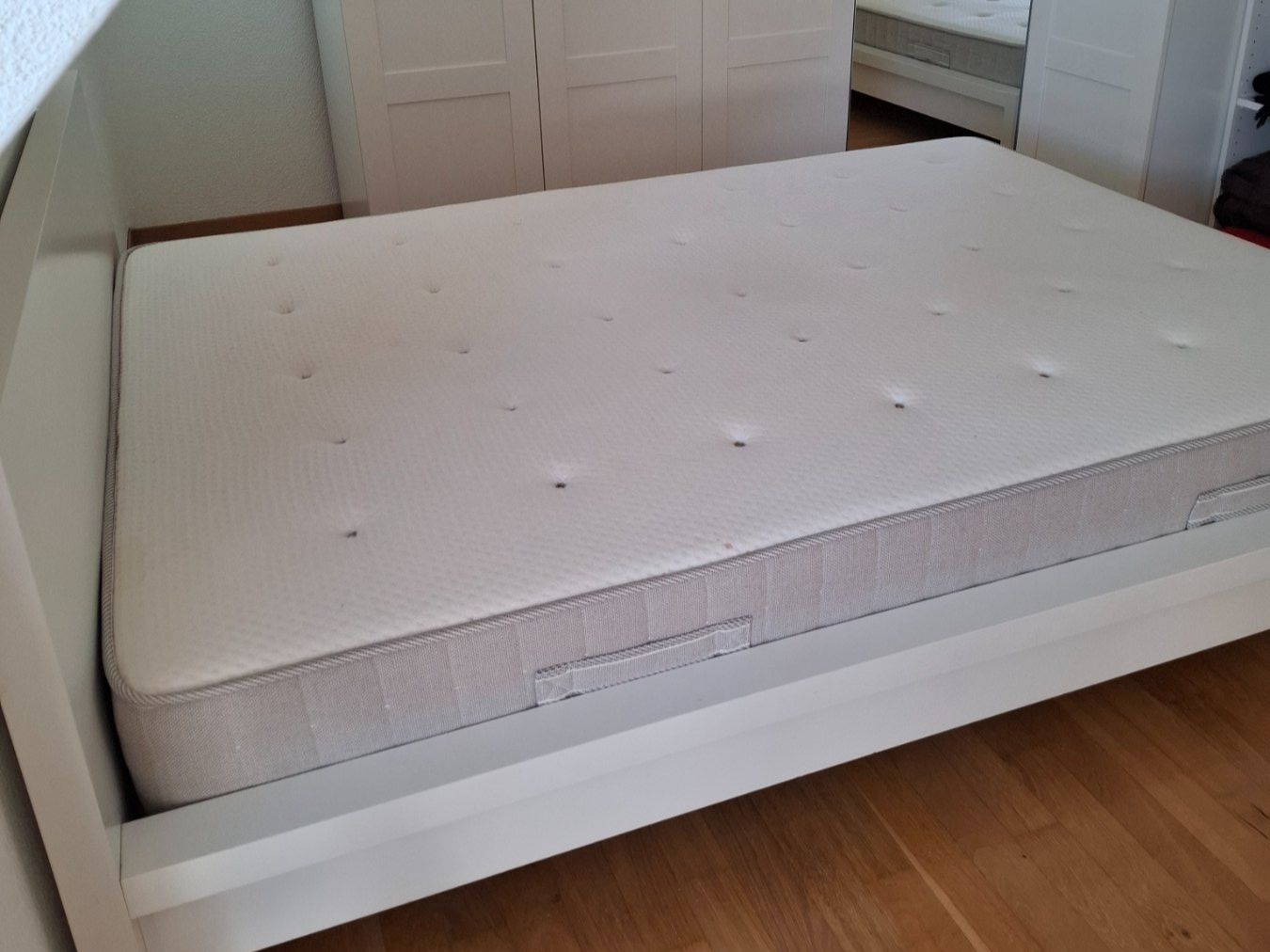Ikea Betten: Bett 140x200 – Gebraucht aus Volketswil von Darmar67