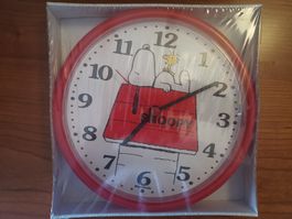 Wanduhr Snoopy rot neu und originalverpackt