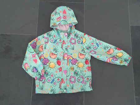++ leichte Jacke ++ Gr. 122 / 128 ++ NEU ++
