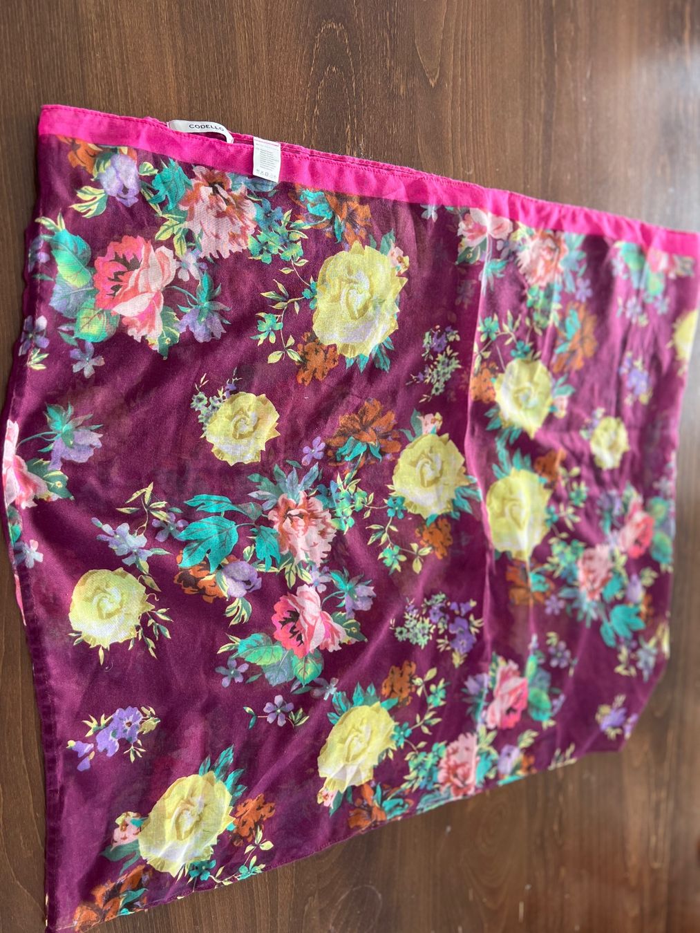 Codello Foulard & Sciarpe: Codello Schlauchschal Blumendesign, neuwertig – Usato da Ebmatingen venduto da Mistelu 1