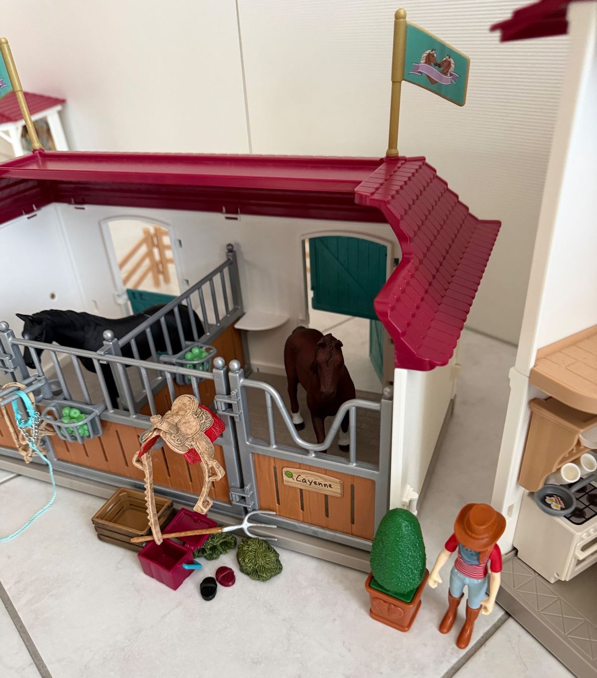 Schleich Jouets: Schleich 42551 Pferdehof – D'occasion à Studen BE par Ironbonehead 2