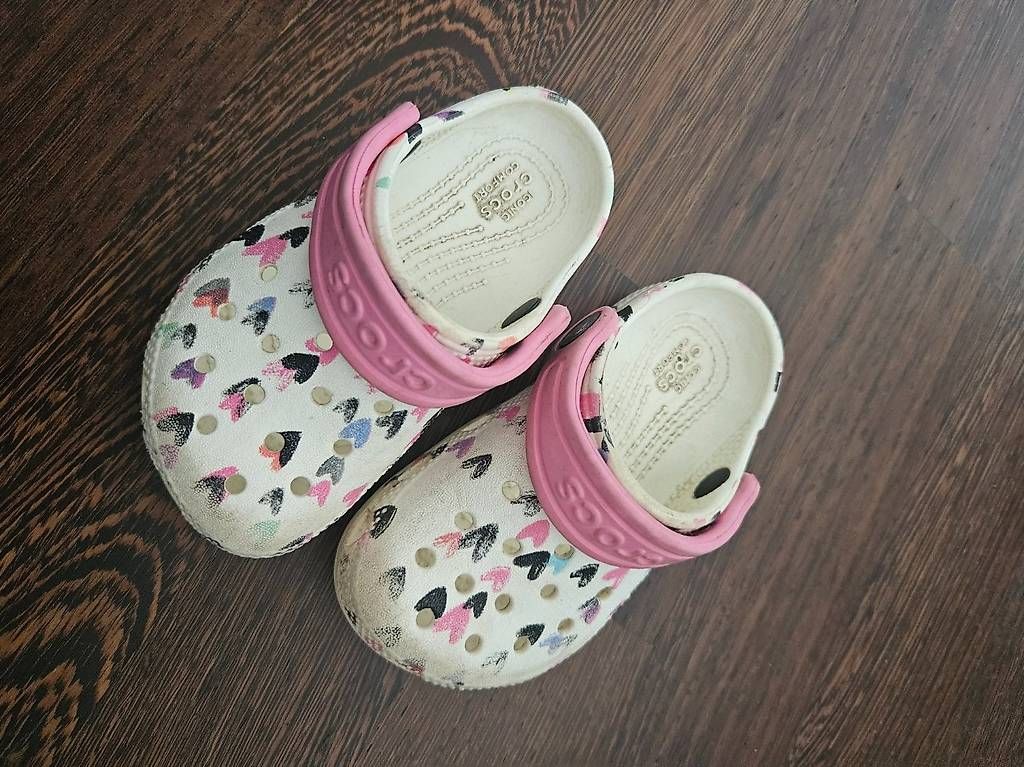Scarpe per ragazzi: Crocs Grösse 23  – Usato da Bassersdorf venduto da sanjanka