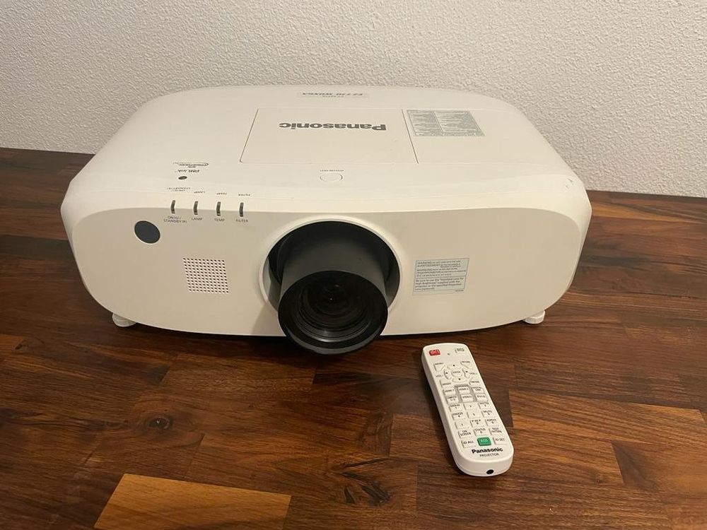 Panasonic Profi Beamer 6500 Ansi hell ! (Gebraucht) in Mellingen für ...
