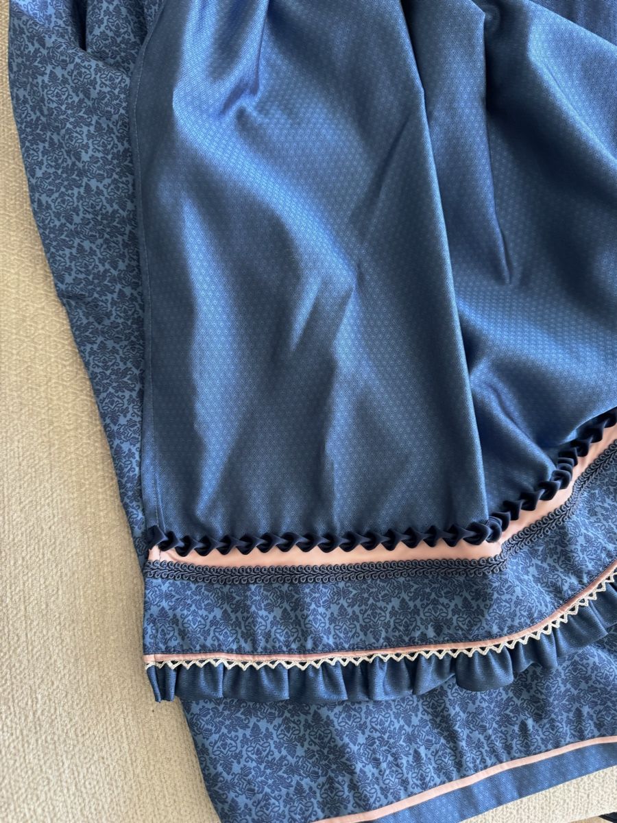 Krüger Vestiti: Dirndl Krüger Collection blau gemustert Grösse 40 – Usato da Erlenbach ZH venduto da msa_x26y 8