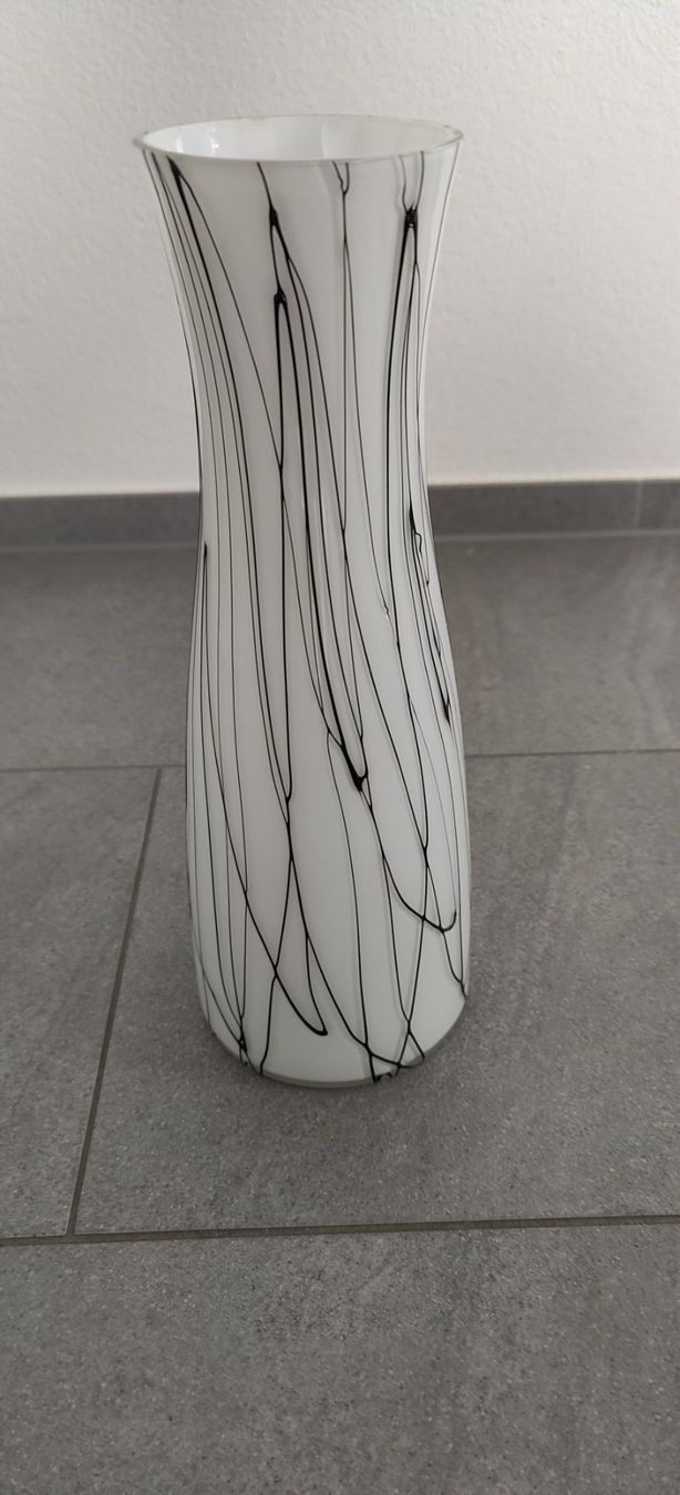 Vasi & Recipienti: Schöne Design-Vase scharz/weiss – Nuovo (secondo la descrizione) da Schänis venduto da Achim1975