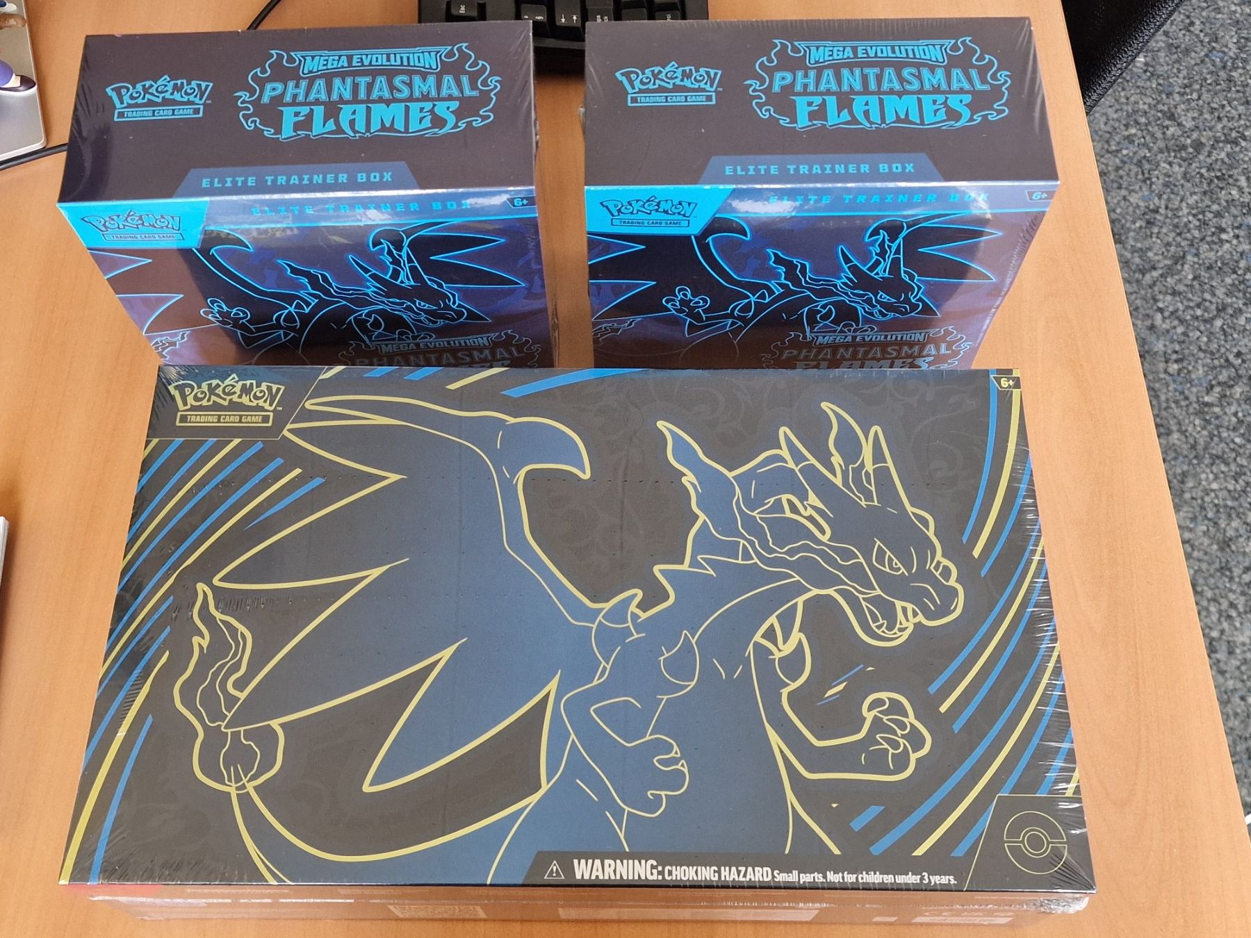 Charizard UPC - Ultra Premium Collection & 2 ETBs PFL (Neu und ...