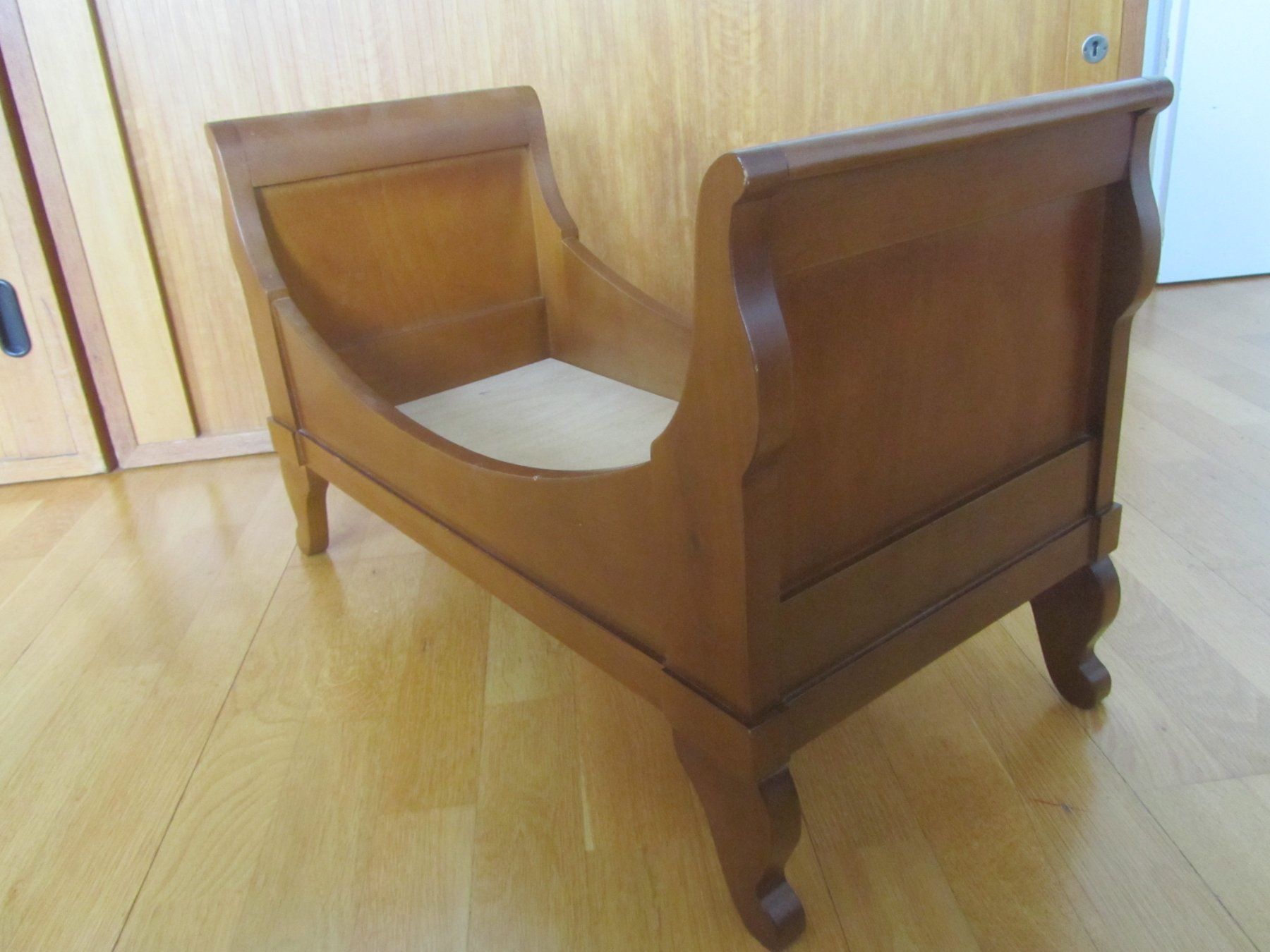 Giocattoli: Biedermeier - Puppenbett / Möbelmodell – Usato da Seengen venduto da mikelele 5